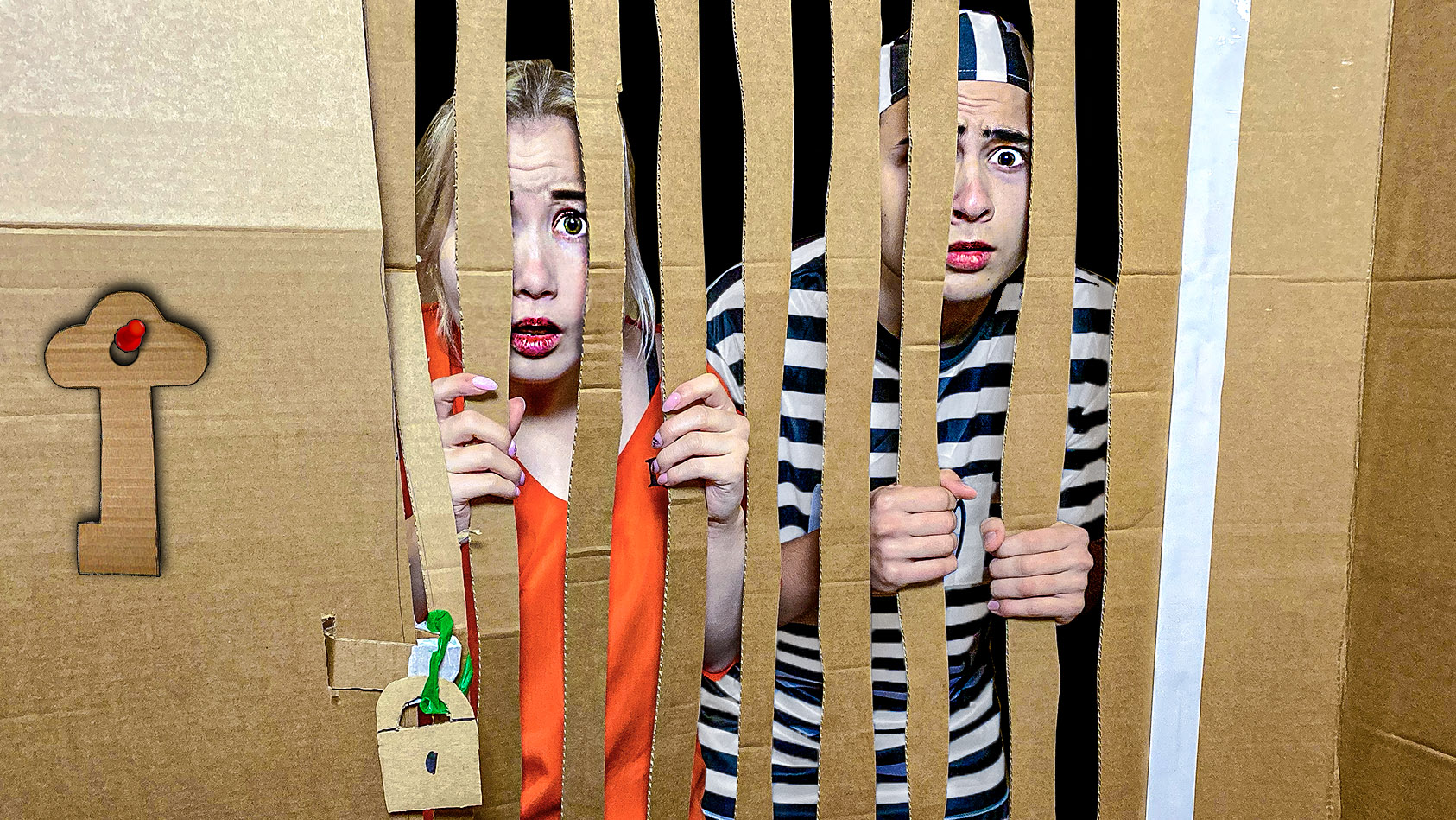 Побег из картонной тюрьмы смотреть онлайн