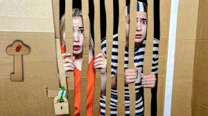 Побег из картонной тюрьмы