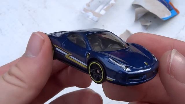 Hot Wheels Unboxing - Ferrari 458 Italia смотреть онлайн