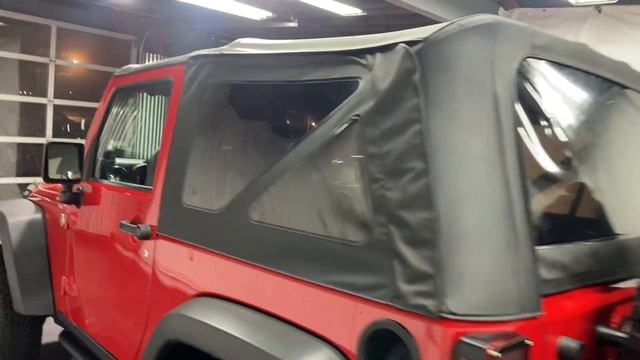 2010 Jeep Wrangler Sport SUV 2D смотреть онлайн