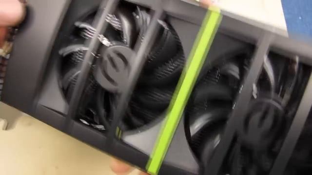 EVGA GeForce GTX 560 Ti DS Video Card Unboxing & First Look Linus Tech Tips смотреть онлайн
