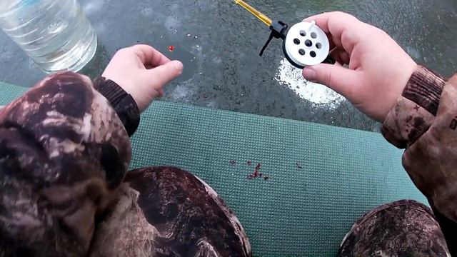 ПОЕХАЛ НА РЫБАЛКУ С ЖЕНОЙ!!! ЗИМНИЙ СЕЗОН 2020-2021!!! смотреть онлайн