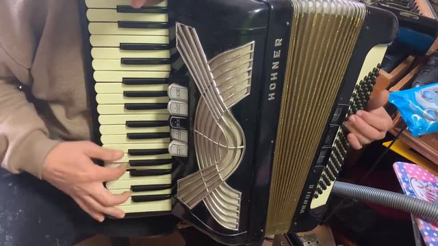 Accordion Hohner Verdi II 96bass смотреть онлайн