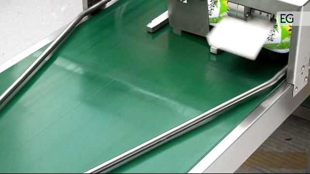 Термоформовочная упаковочная машина DLZ-420H