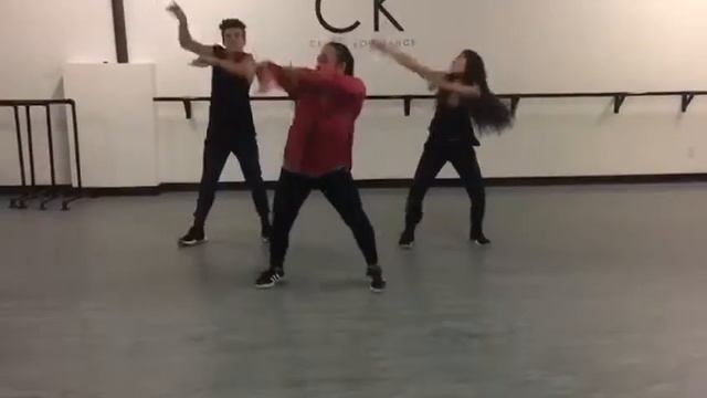 enjoy this fire dance caramelo duro by @miguel danced @therockcenterfordance смотреть онлайн