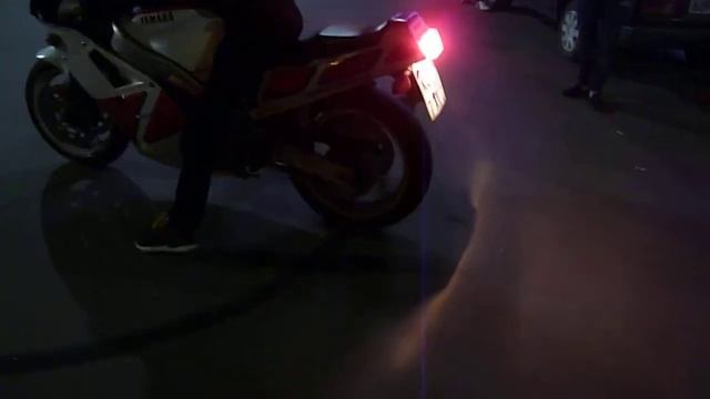 Yamaha FZR 1000 смотреть онлайн