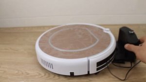 КУПИЛИ ЕЖИКУ РОБОТ-ПЫЛЕСОС | Изучатель