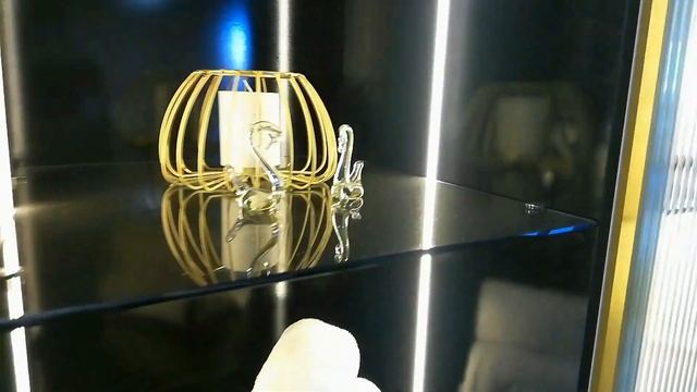 Мини обзор шкаф в ванную комнату с рифлёным стеклом. смотреть онлайн
