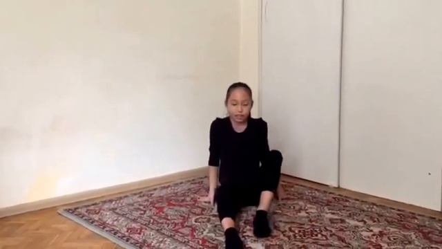 Как делать разминку перед растяжкой. Разминка от Наргис смотреть онлайн