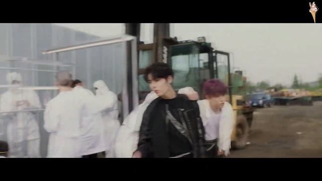 Stray Kids - God's Menu [rus.sub/рус.саб] смотреть онлайн