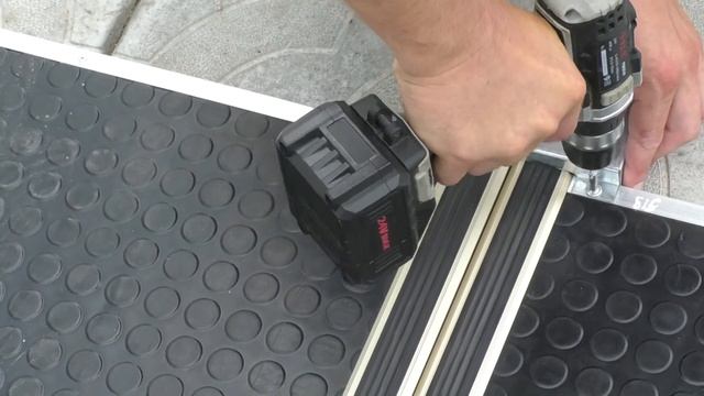 Греющее противоскользящее резиновое покрытие ФлексиХИТ AntIce против гололеда, наледи и снега смотреть онлайн