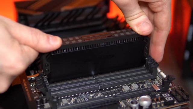 LE NUOVE CPU INTEL SERIE 10 E SCHEDE Z490 смотреть онлайн