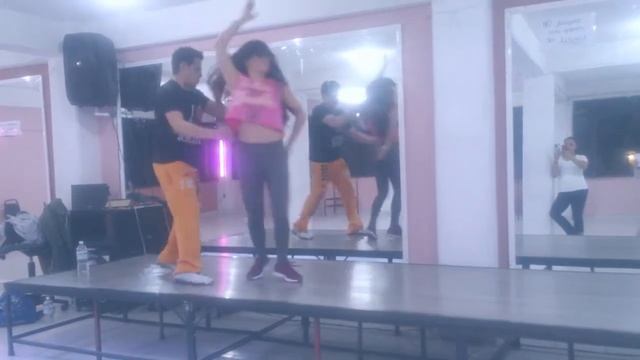 Jess & Jorge Bailando Despacito Versión Bachata смотреть онлайн