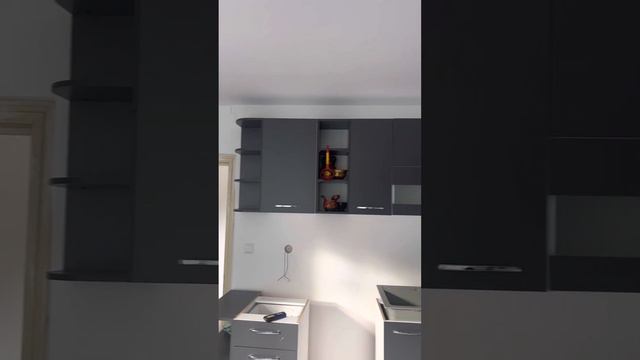 Кухня в процессе завершения.Ждём стол сегодня.Kitchen in progress.We are waiting for the table. смотреть онлайн