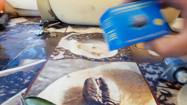 КАК ПОМЕНЯТЬ РЕГУЛЯТОР ХОЛОСТОГО ХОДА (РХХ) на ВАЗ 21103. Замена датчика холостого хода. смотреть онлайн
