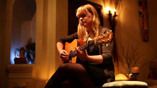 Courtney Marie Andrews - It Keeps Going (San Fran Convent - 25th May 2013) смотреть онлайн