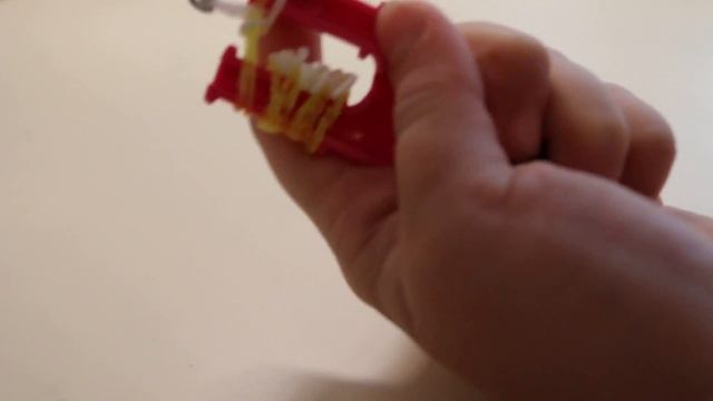 урок №1 плетение из резинок плетём цветочек-колечко! смотреть онлайн