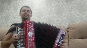 Девочка на белом мерседесе.