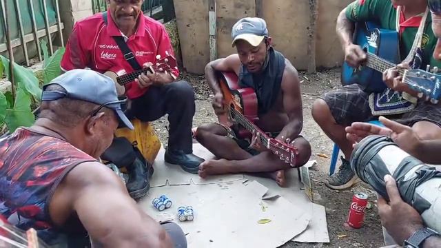 PNG Local String Band смотреть онлайн