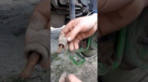 Замена задних направляющих суппортов на Шевроле Круз