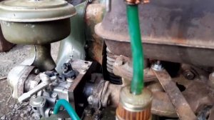 Двигатель уд 2  скитайским карбуратором от мотоблока   12л. с.  Економичний  хорош  заводится .