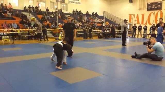 COPA NOVA 1/18/2014 Gabriel's Second Match - Capital Jiu Jitsu смотреть онлайн