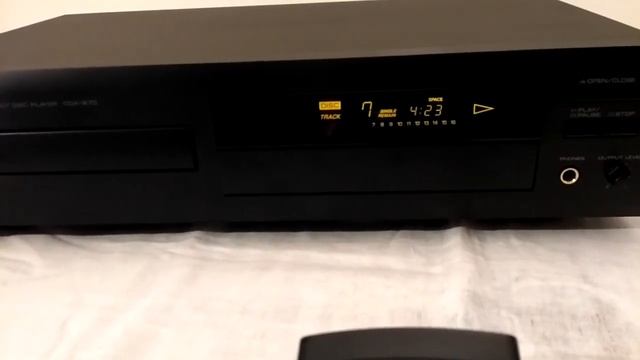 Yamaha CDX-890 смотреть онлайн