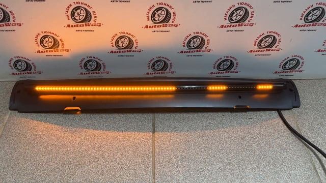 Дефлектор капота Land Cruiser 200, с подсветкой