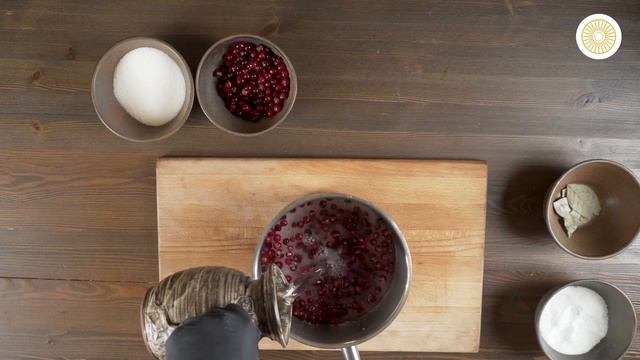 Как приготовить клюквенный морс? || Школа народных ремесел KLUKVA смотреть онлайн