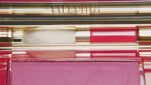 Eye2Cheek Eyeshadow and Blush | Valentino Beauty смотреть онлайн