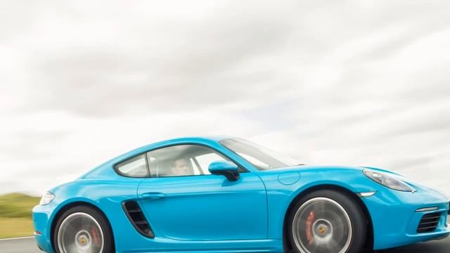 Porsche 718 Cayman 2018 Car Review смотреть онлайн