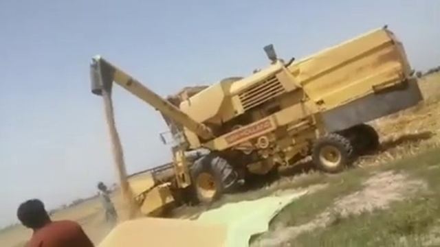 New Holland 8060 смотреть онлайн