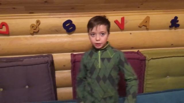 У бегемота жопа Толстая смотреть онлайн