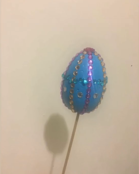 Яйцо на палочке смотреть онлайн