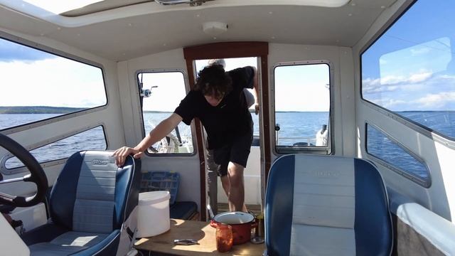 Робинзоним на острове. 600 км поход на катере Silver Eagle Cabin 650 смотреть онлайн