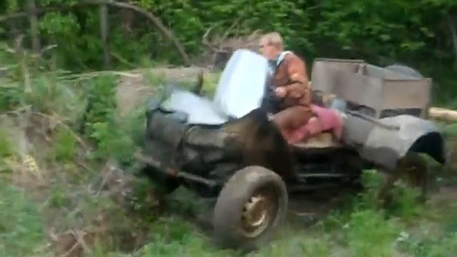 Самодельный вездеход.AVI смотреть онлайн