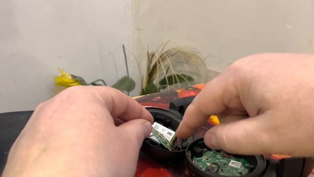 JBL TUNE 500bt. Разбор и поиск неисправности. смотреть онлайн