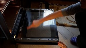 Как помыть дверцу духовки Bosch между стеклами внутри.      Как разобрать духовой шкаф.