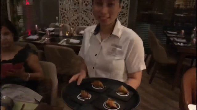 Dining at the newly opened Bukhara Restaurant at Grayton hotel, Bur Dubai! смотреть онлайн