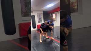 4 крутых броска, когда соперник взял вас за шею  #мма #тренер #боец #борец #самбо #дзюдо #техника