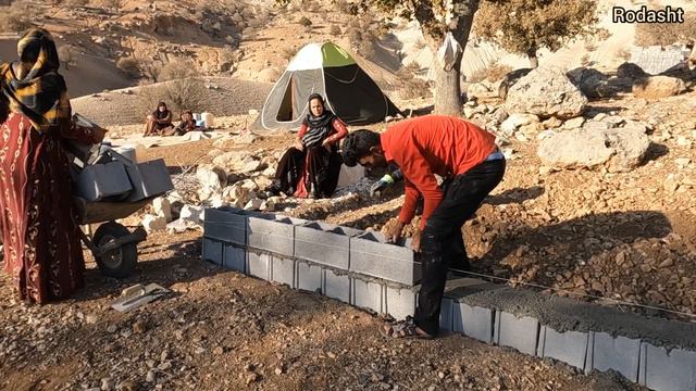 Countdown: Finding Signs Of Labor Of A Nomadic Woman And The Birth Of Her Triplets: Nomadic Women