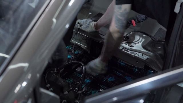 Установили шумоизоляцию на Nissan Murano Z52 с применением мембранных и многослойных материалов SGM