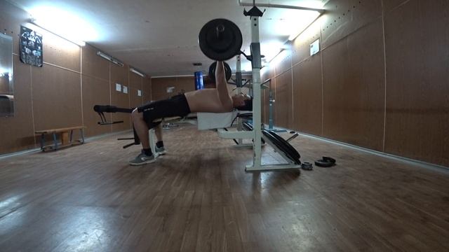 Жим лежа 3 по 12 с 66 кг смотреть онлайн