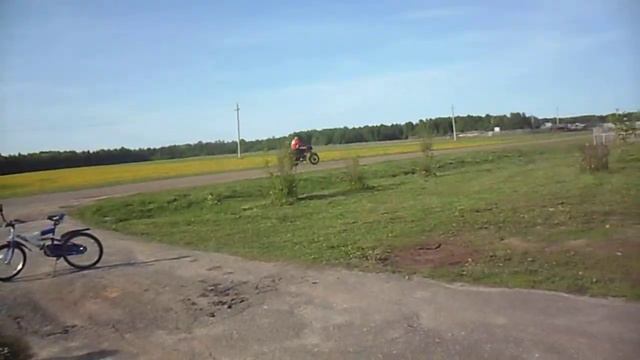 Едем на мотоцикле смотреть онлайн