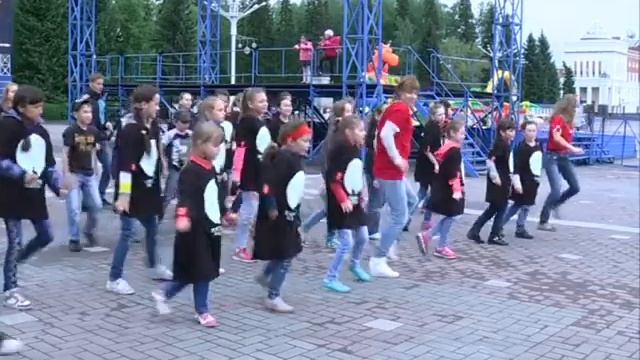 Флешмоб участников «Поколение М» в Горно- Алтайске смотреть онлайн