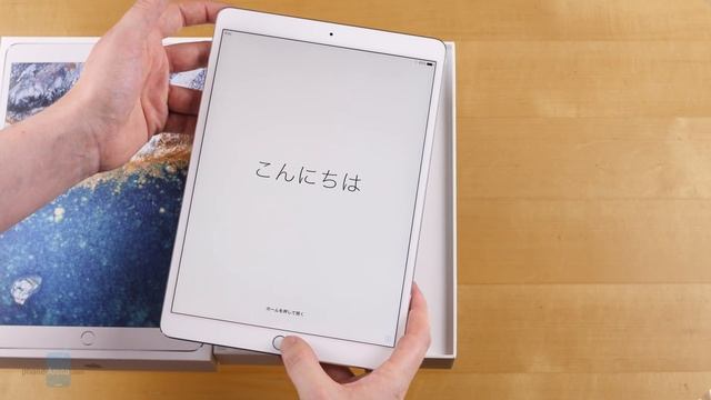 Apple iPad Pro 10.5 Unboxing смотреть онлайн