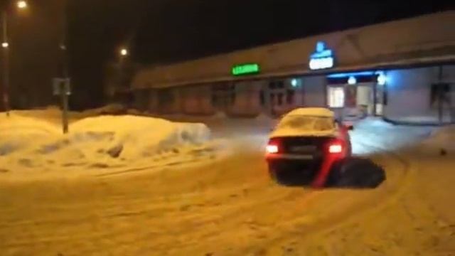 BMW 325 & VOLVO S40 2,0 - Ostrava Snow Fun смотреть онлайн