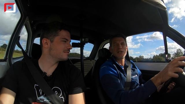 Toujours en travers ! ? ⎜Ford Escort MK1 RS 2000 смотреть онлайн