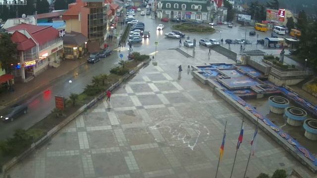 Вебкамера "Площадь Советская". Запись 14.03.2017 18:00:03 смотреть онлайн