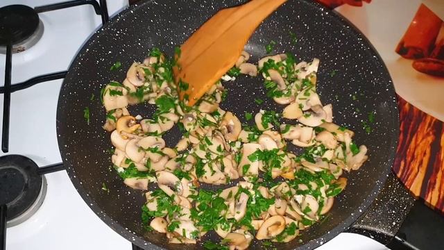 Вкусненький Куриный Рулет с Грибами и Сыром смотреть онлайн